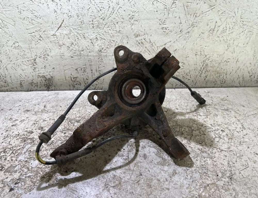 DACIA Sandero 1 generation (2008-2012) Front Right Wheel Hub 35043699