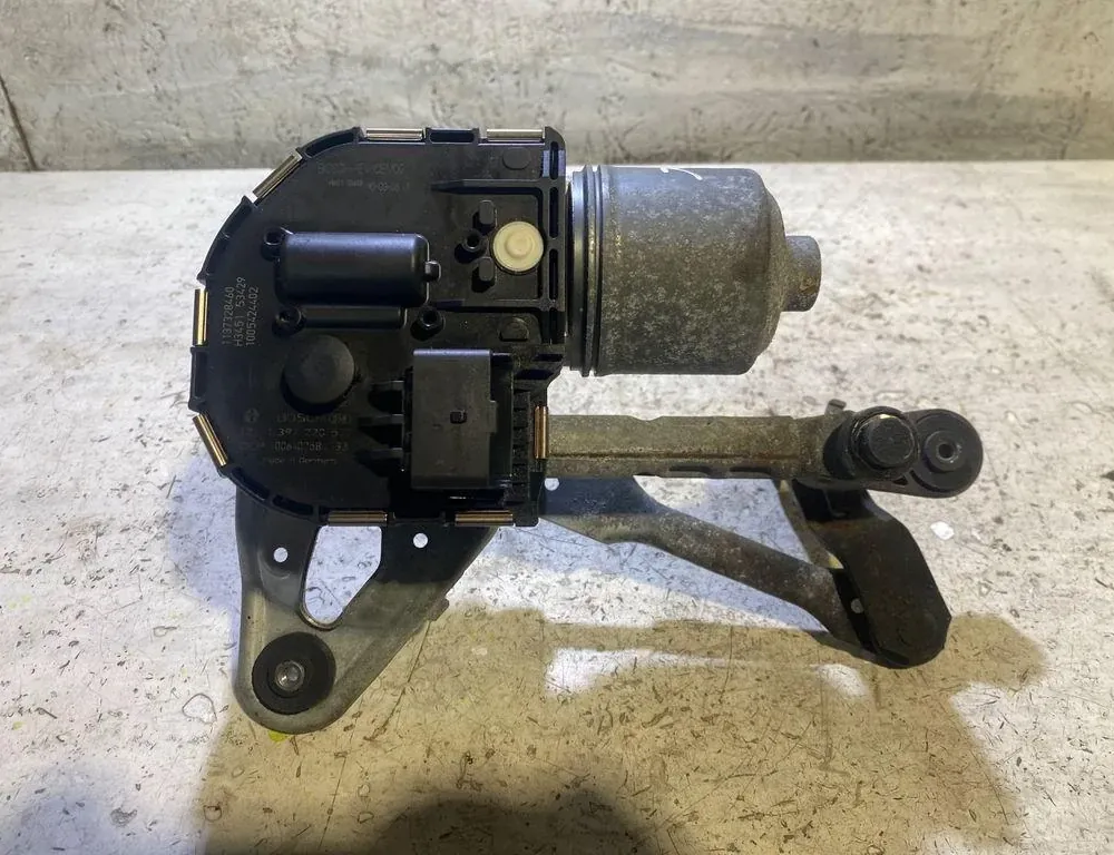 PEUGEOT 5008 1 generation (2009-2016) Silnik wycieraczek 1397220577,100640258,13972206 35021613