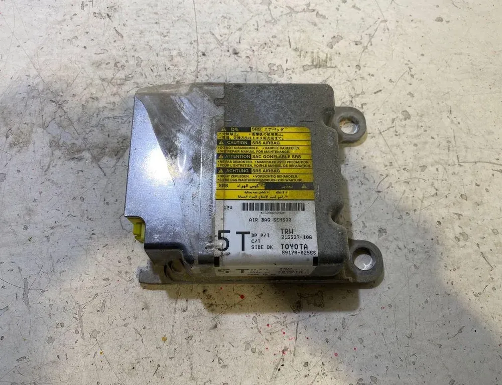 TOYOTA Auris 1 generation (2006-2012) SRS Control Unit 215537106 35003411