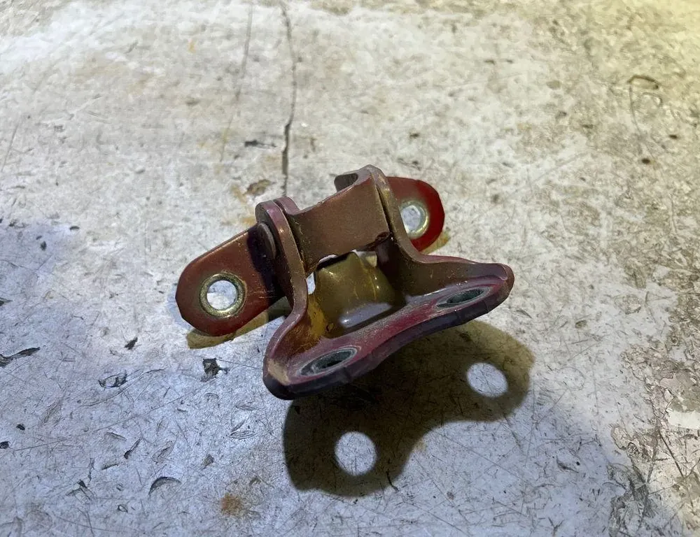 TOYOTA C-HR 1 generation (2016-2023) Zawias przednich prawych drzwi 35038288