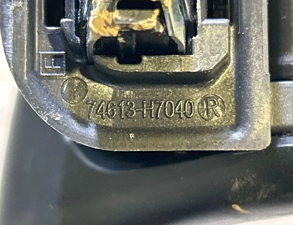 TOYOTA C-HR 1 generation (2016-2023) Przedni prawy uchwyt dachowy 74613H7040 35039680