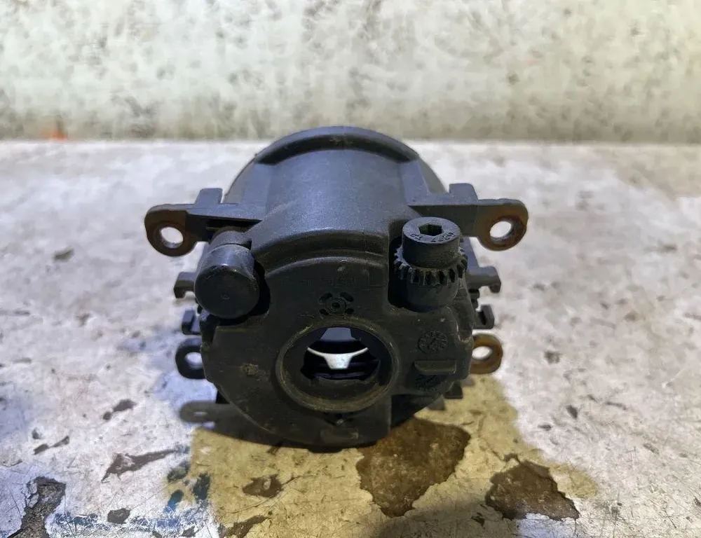 JAGUAR S-Type 1 generation (1999-2008) Front Right Fog Light E132532 35041896