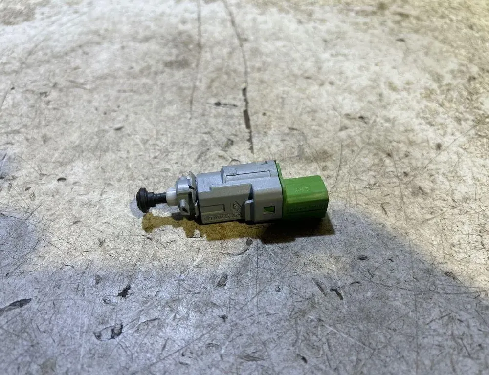 RENAULT Clio 4 generation (2012-2020) Brake Pedal Sensor 8200276360 35042612