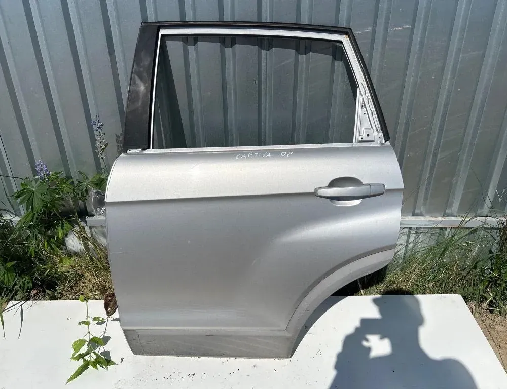 CHEVROLET Captiva 1 generation (2006-2018) Rear Right Door 35041198