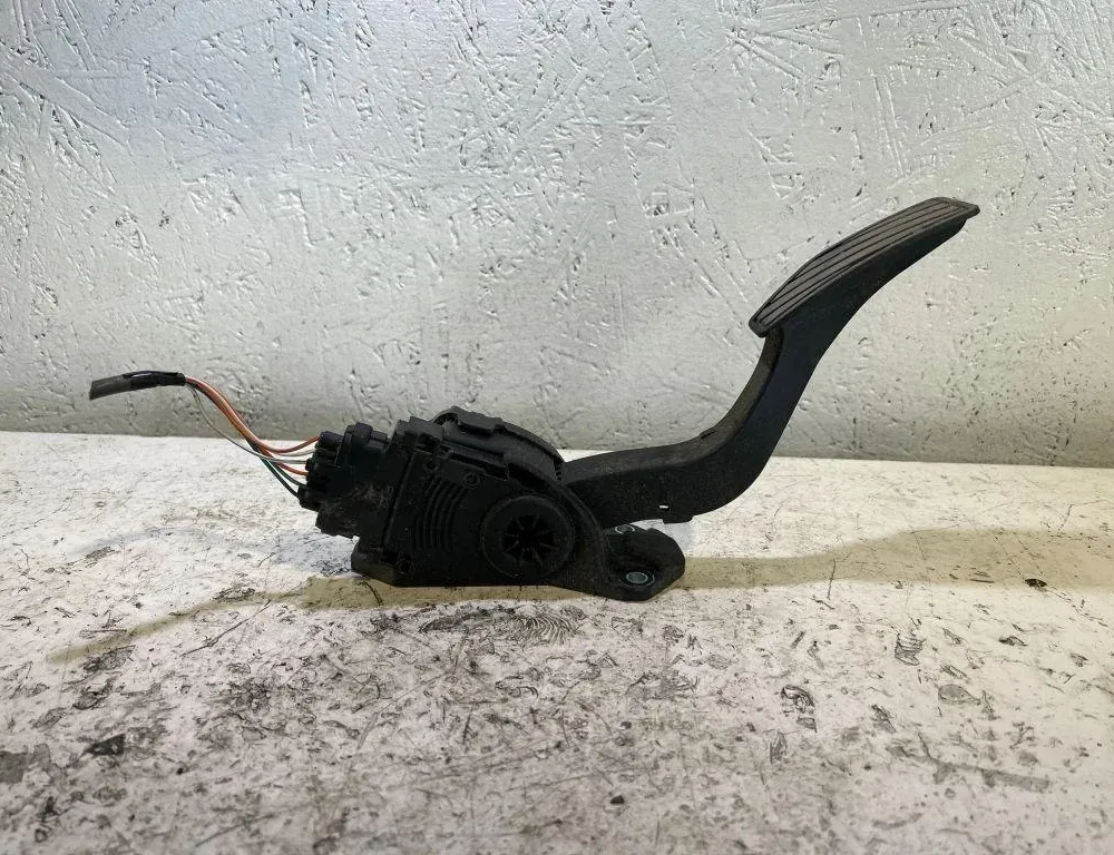 SUZUKI Grand Vitara 2 generation (2005-2014) Throttle Pedal 01122005,1590065J01 35041876