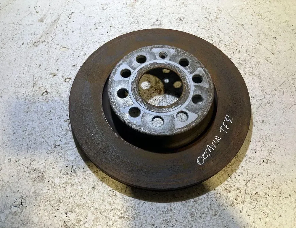 SKODA Octavia 2 generation (2004-2013) Przednia prawa tarcza hamulcowa 35044723