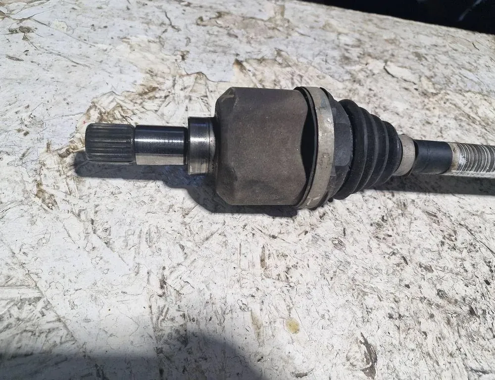 PEUGEOT 2008 1 generation (2013-2020) Przedni lewy wał napędowy 9800387 35023741