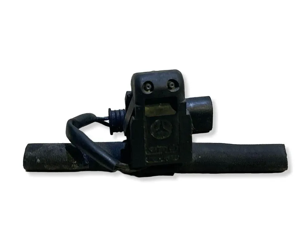 MERCEDES-BENZ E-Class W211/S211 (2002-2009) Dysza do szyby przedniej 35017437