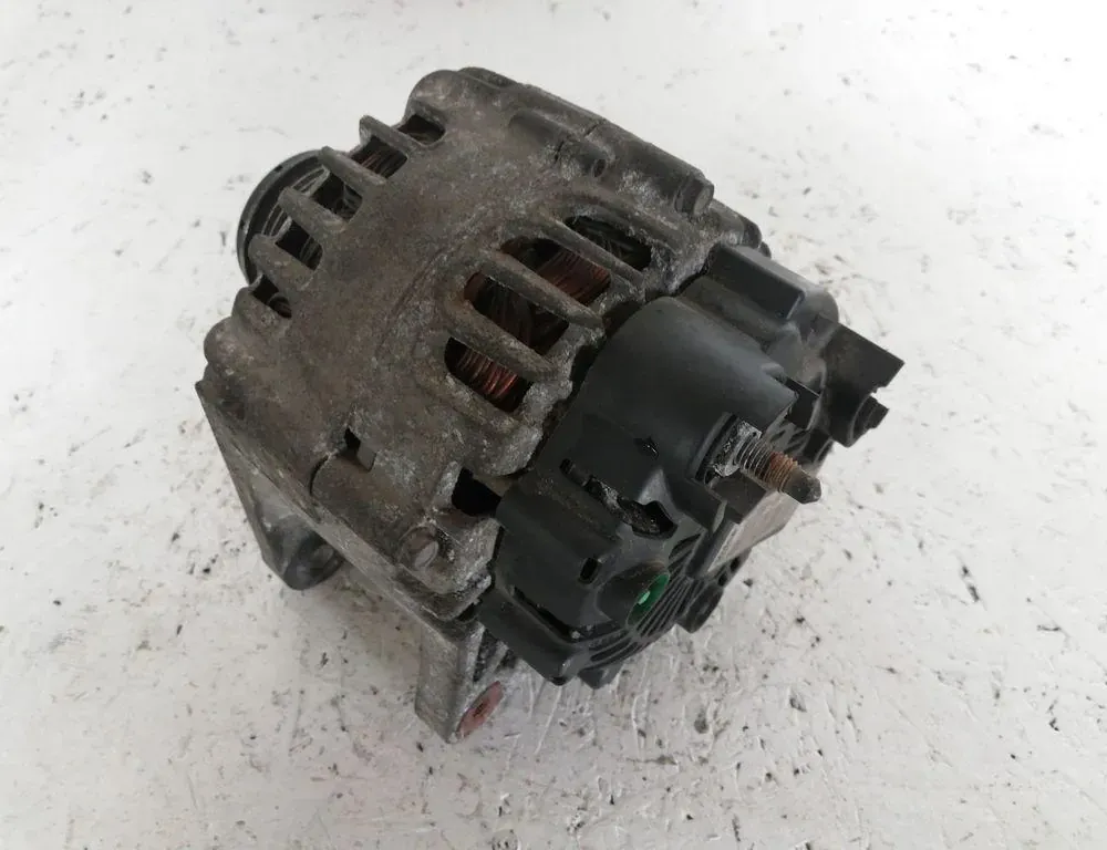 DACIA Duster 1 generation (2010-2017) Alternator 35044443