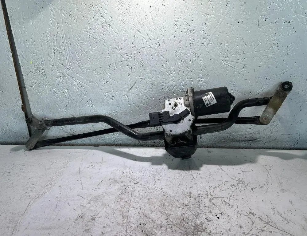 VOLKSWAGEN Amarok 1 generation (2010-2022) Silnik wycieraczek 7E1955113B,44312235501 35042279