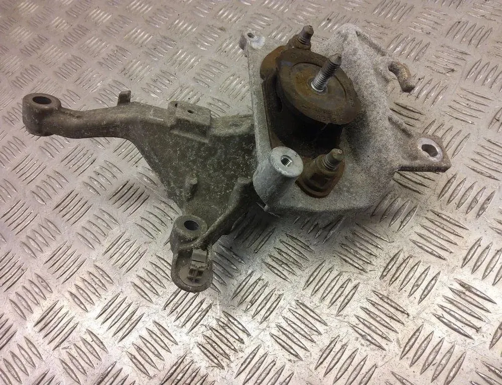 RENAULT Captur 1 generation (2013-2019) Front engine mount 112533062R 31001464