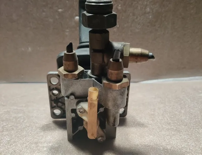 SCANIA 4 - series (1995-present) Dźwig hamulca ręcznego 1354870,9617231220 17751392