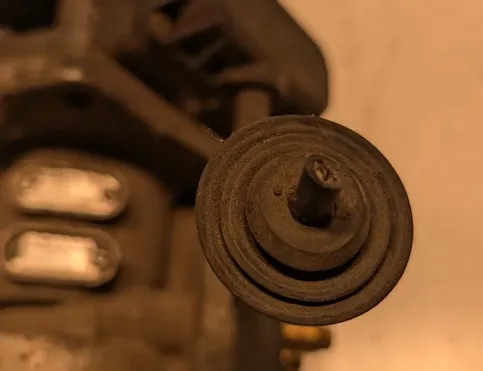 SCANIA P,G,R,T - series (2003-present) Główny zawór hamulca 1324663,4613151800 32851524