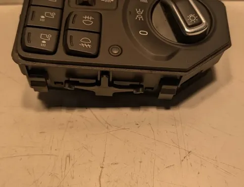 SCANIA P,G,R,T - series (2003-present) Headlight Switch Control Unit 2892709 33030863