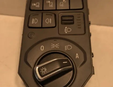 SCANIA P,G,R,T - series (2003-present) Headlight Switch Control Unit 2892709 33030863