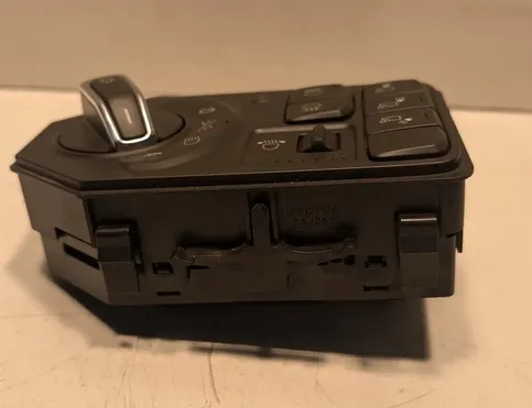 SCANIA P,G,R,T - series (2003-present) Headlight Switch Control Unit 2892709 33030909