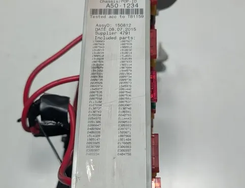 SCANIA P,G,R,T - series (2003-present) Skrzynka bezpiecznikowa 2404762,2404758 33572717