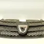 DACIA Logan 2 generation (2013-2020) Przedni górny grill 1174209X,623103971R 10649181