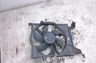 VOLVO V40 1 generation (1996-2004) Radiator fan 8240276 34228607