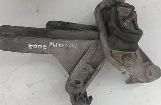 RENAULT Megane 2 generation (2002-2012) Wspornik mocowania skrzyni biegów 8200457080,8200043084 25911063