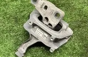SKODA Karoq 1 generation (2017-2024) Front engine mount 5WA199262D,31R6RB038503 33921588