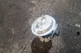 MERCEDES-BENZ C-Class W204/S204/C204 (2004-2015) W Zbiornikowej Pompie Paliwa A2044700594 33882820