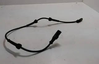 RENAULT Clio 3 generation (2005-2012) Przedni prawy czujnik ABS 0265007742,8200419177 28421857