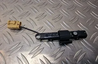 VOLKSWAGEN Golf Plus 2 generation (2009-2014) Bootlid Antenna Amplifier 5M0035577G 31253004