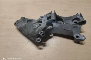 DACIA Duster 1 generation (2010-2017) Alternator bracket 8200669495 34639026