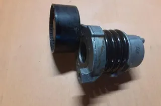 DACIA Sandero 2 generation (2013-2020) Napinacz paska alternatora 117506193R 34671885