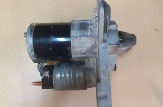 DACIA Sandero 2 generation (2013-2020) Rozrusznik 233000557R 34667635