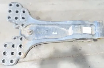 SCANIA P,G,R,T - series (2003-present) Wspornik mocowania tylnej osi 1537311 29439250