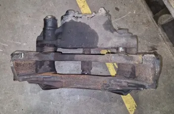 MAN TGS (2007-present) Zacisk hamulca przedniego prawego 81.50804-6638 33535719