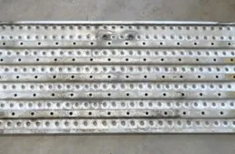 MAN TGS (2007-present) Wykończenie ramy aluminiowej 33711541