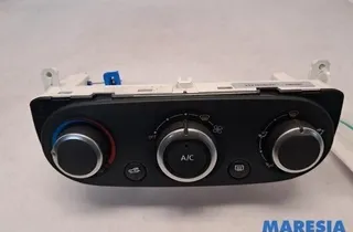 RENAULT Clio 4 generation (2012-2020) Jednostka kontroli klimatu 272705952,272705952R 29817371