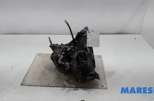 RENAULT Clio 4 generation (2012-2020) Gearbox 320100969R,8201725410 32828336
