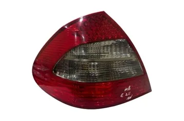 MERCEDES-BENZ E-Class W211/S211 (2002-2009) Tylne lewe światło tylne A2118202564 35109702
