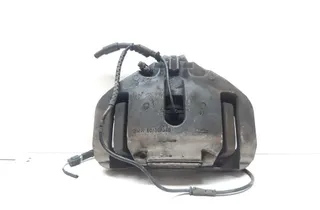 BMW 5 Series F10/F11 (2009-2017) Zacisk hamulca przedniego lewego 33685575