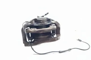 BMW 5 Series F10/F11 (2009-2017) Zacisk hamulca przedniego lewego 33738175