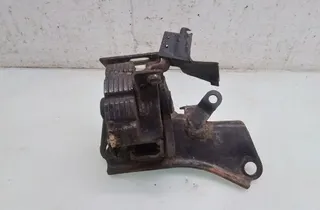 TOYOTA Avensis 2 generation (2002-2009) Mocowanie skrzyni biegów 35085089