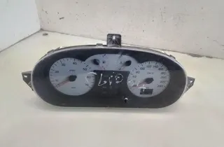 RENAULT Clio 2 generation (1998-2013) Speedometer P8200038777 35073187