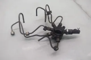 RENAULT Clio 2 generation (1998-2013) Fuel Rail 9307Z502B 35075203