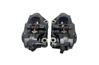 BMW C Przednie zaciski hamulcowe 34837597