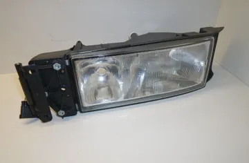 IVECO EuroTech MP (1992-present) Przedni prawy reflektor 35450748 21634065