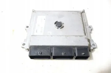DACIA Logan 2 generation (2013-2020) Engine Control Unit ECU 32884230