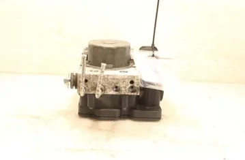 DACIA Logan 2 generation (2013-2020) ABS Pump 32909391