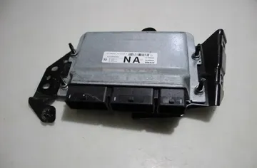 DACIA Logan 2 generation (2013-2020) Engine Control Unit ECU 32927952