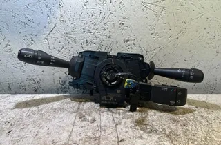 DACIA Sandero 2 generation (2013-2020) Przełącznik dźwigni wycieraczek kierunkowskazów 0265019012,479454698R 35006742