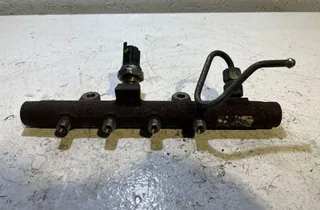 DACIA Duster 1 generation (2010-2017) Fuel Rail 35042618