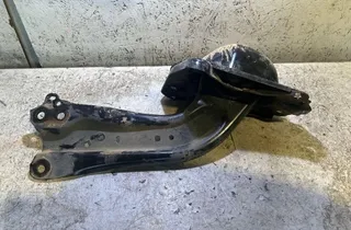 TOYOTA C-HR 1 generation (2016-2023) Tylne prawe ramię 35039686